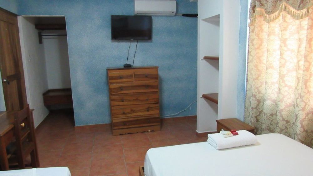Nics Place Bocas Town Exterior photo