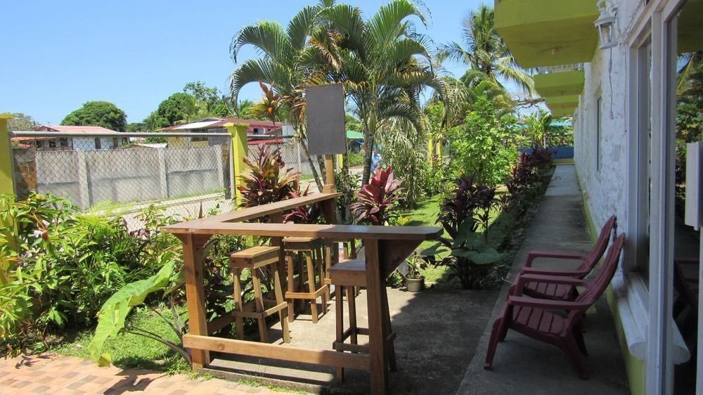 Nics Place Bocas Town Exterior photo