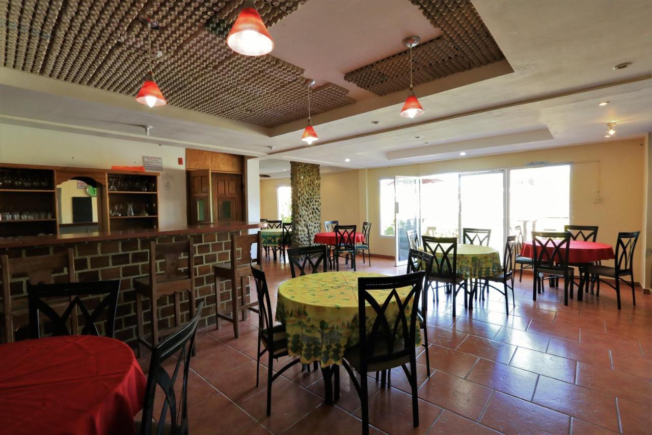 Nics Place Bocas Town Exterior photo