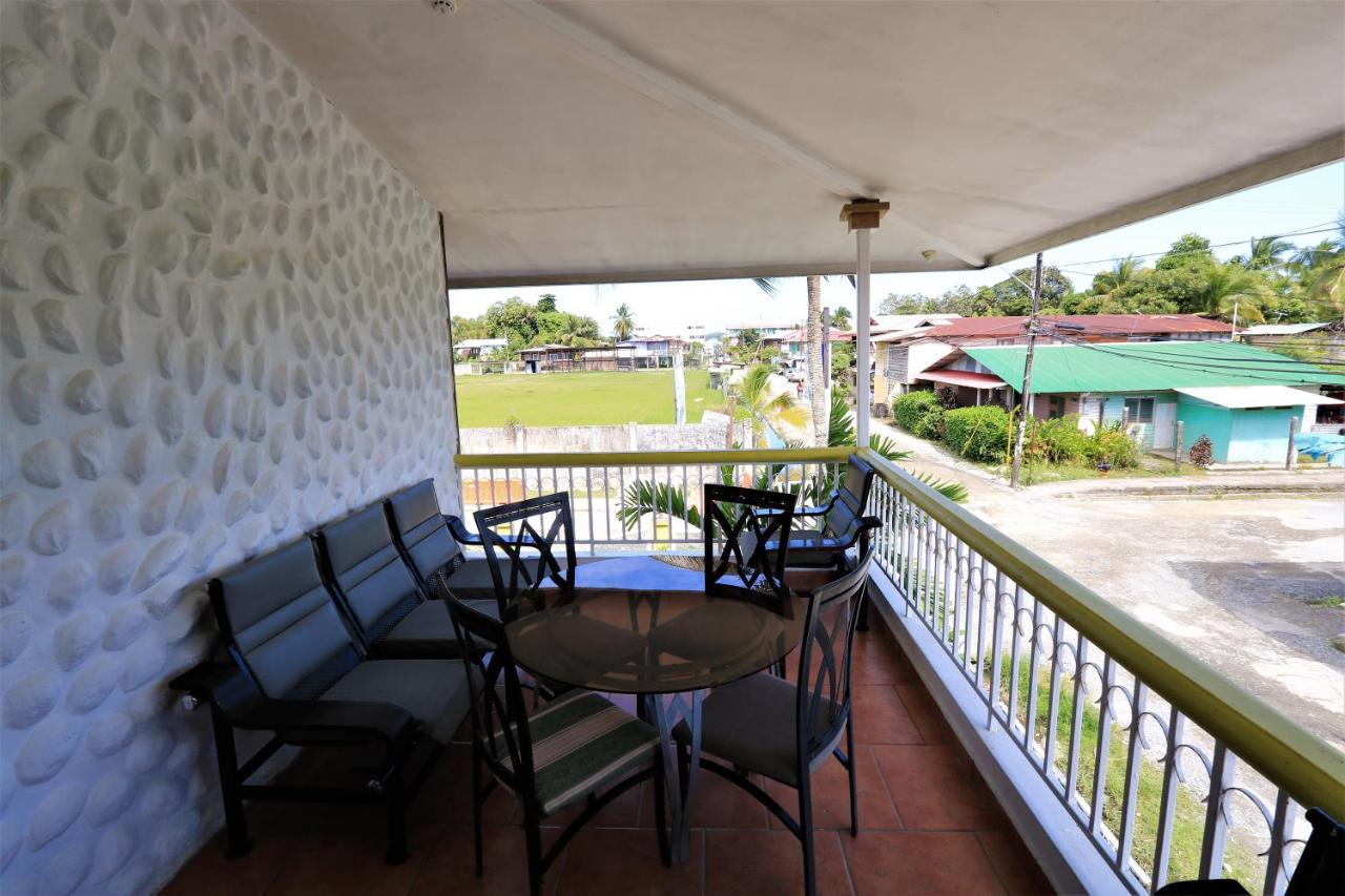 Nics Place Bocas Town Exterior photo