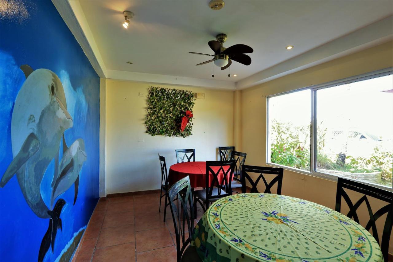 Nics Place Bocas Town Exterior photo