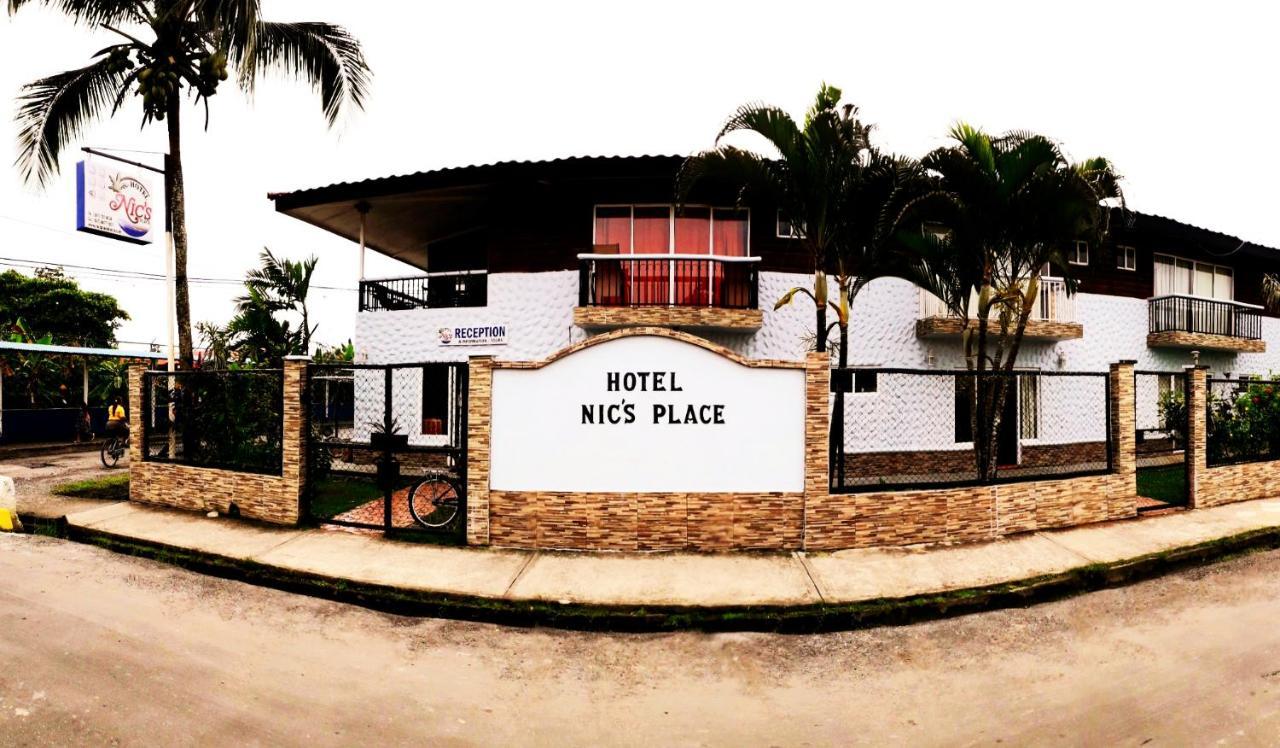 Nics Place Bocas Town Exterior photo